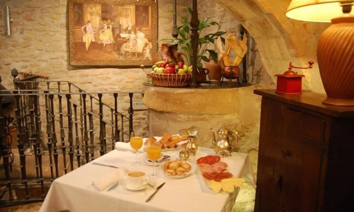 Puente La Reina Hostel | Hostal Rural Bidean