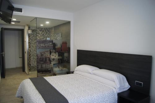 Figueres House | Hostal Sanmar