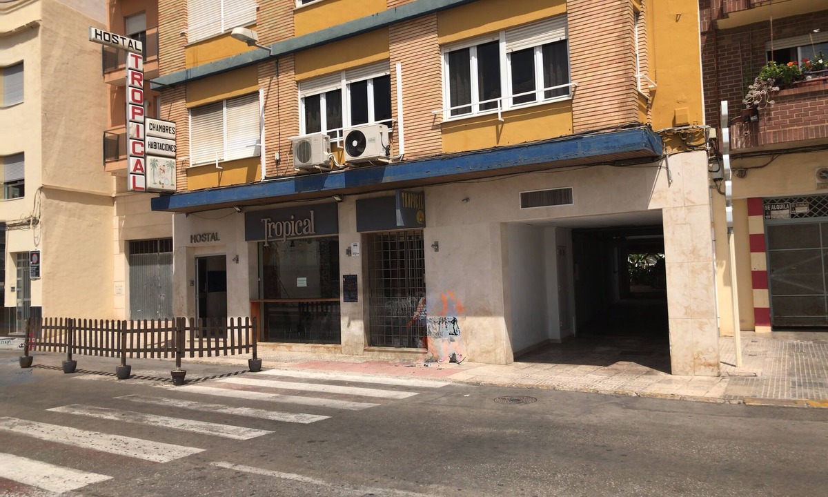 Oliva Hostel | Hostal Tropical