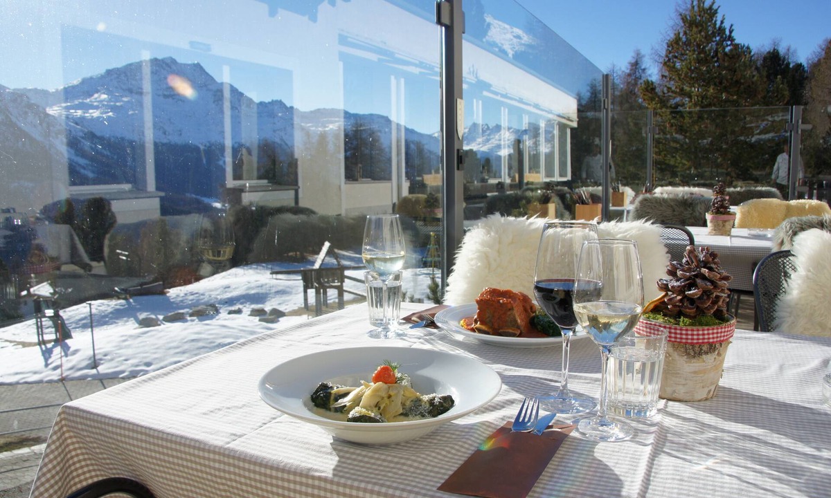 St. Moritz Hostel | Hostel by Randolins