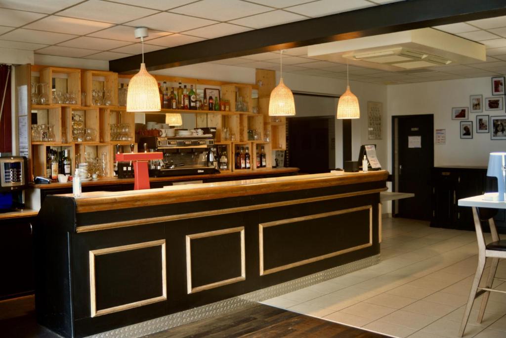 Les Herbiers Hotel | HOSTEL Les Bois Verts - Les Herbiers