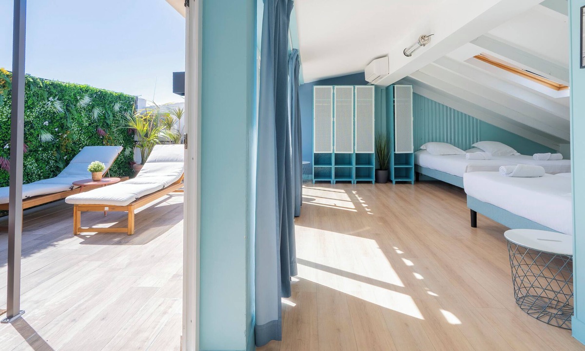 Centre Ville-Gare Hostel | Hostel Ozz Nice