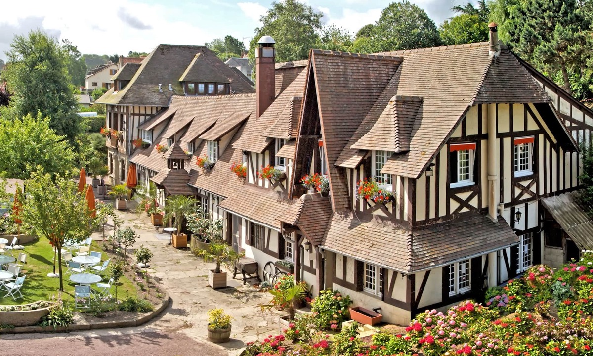 Mesnil-Val-Plage Hotel | Hostellerie de la Vieille Ferme