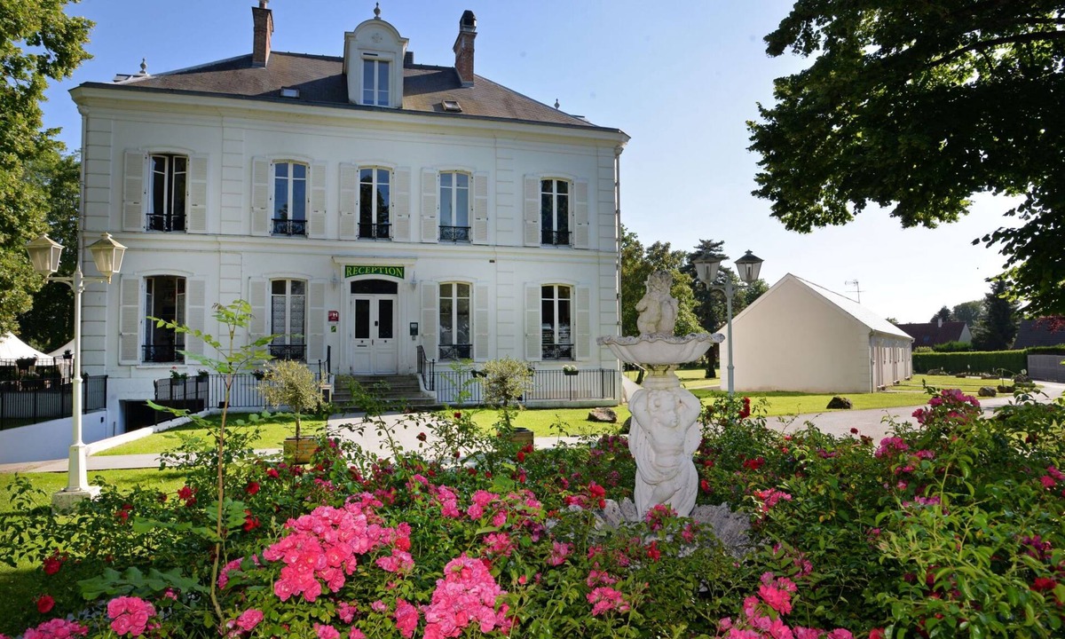 Nangis Hotel | Hostellerie du Châtel Les Billettes