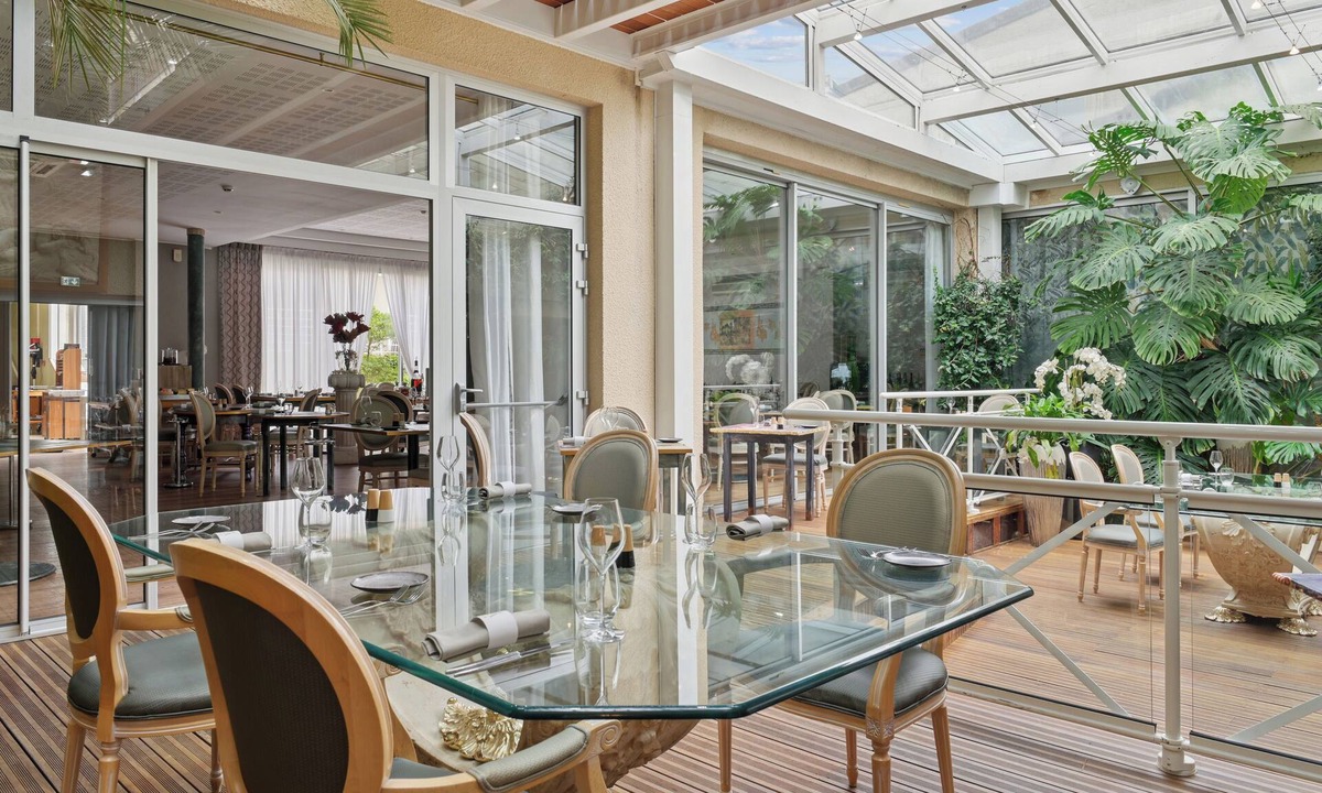 Bergeres-les-Vertus Hotel | Hostellerie du Mont Aimé