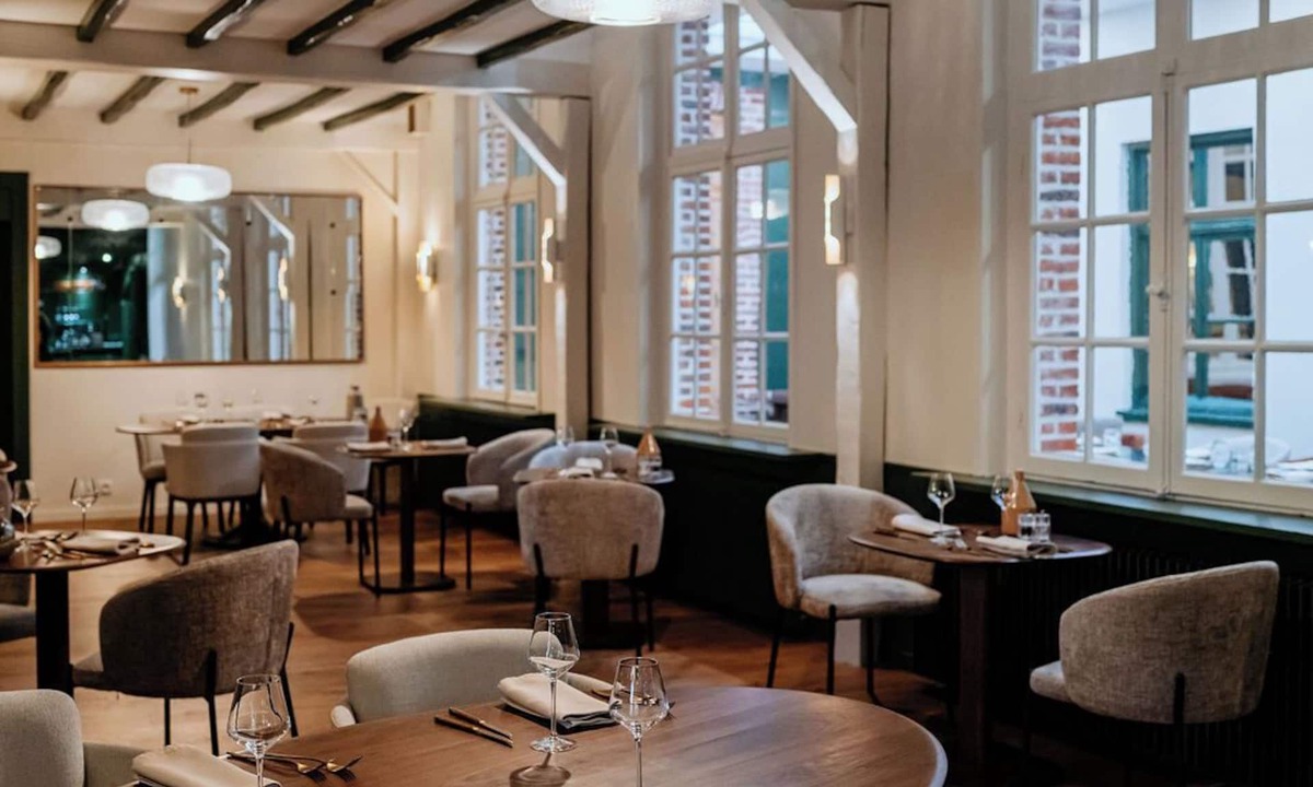 Bollezeele Hotel | Hostellerie Saint Louis