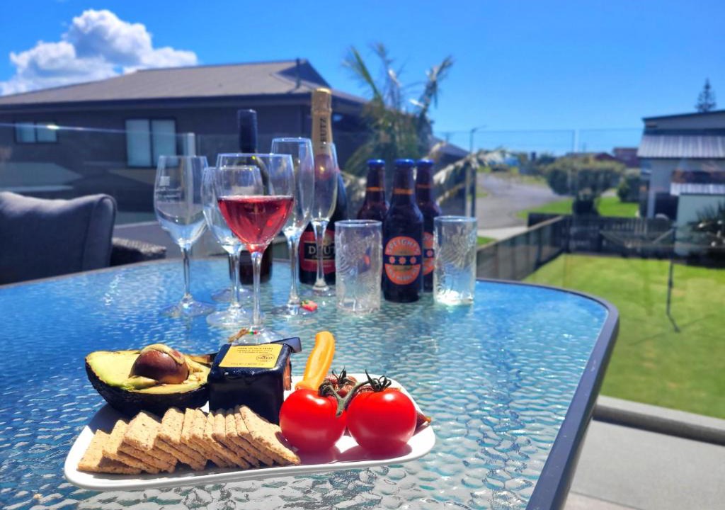 Whitianga House | Hosts on the Coast - Home by the Sea