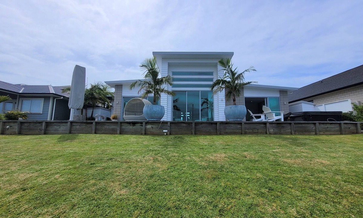 Whitianga House | Hosts on the Coast Skippers Landing