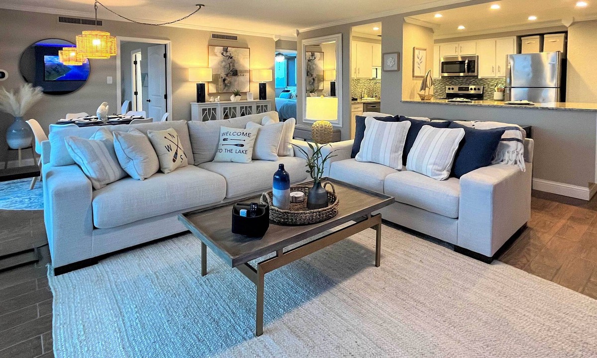 Mid America Condo | Hot Springs Retreat: Lake Views with Boat Slip