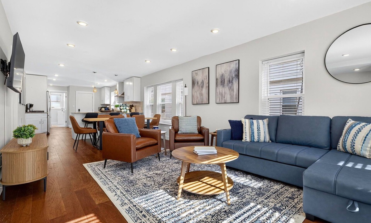 Somerville House | Hot Tub 3BR Somerville: Parking, Fire Pit, Near T