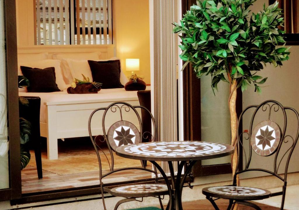 Geraldine Villa | Hot Tub at Pukeko Cottage