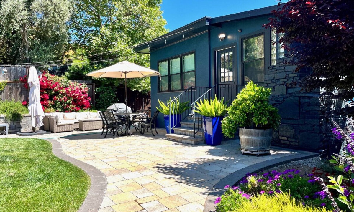 San Anselmo Apartment | Hot Tub, Bright, Modern, steps to downtown