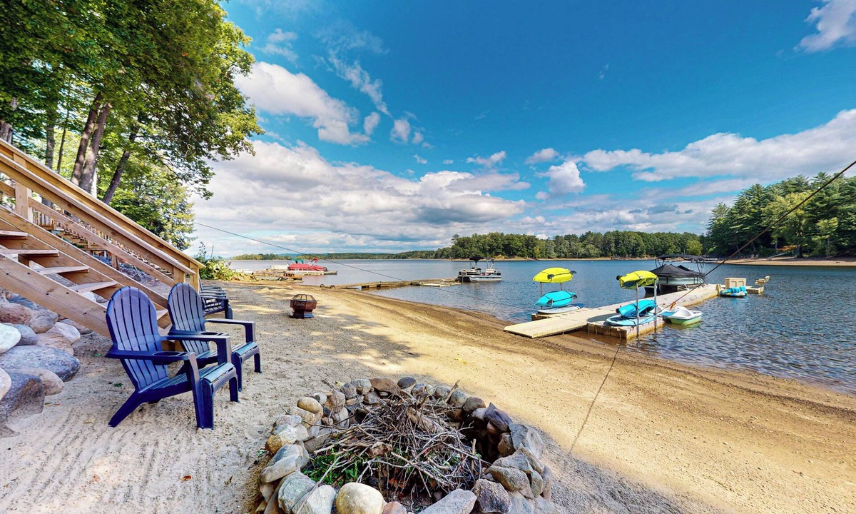 Gloversville House | Hot Tub + Deck: Waterfront Home on Sacandaga Lake