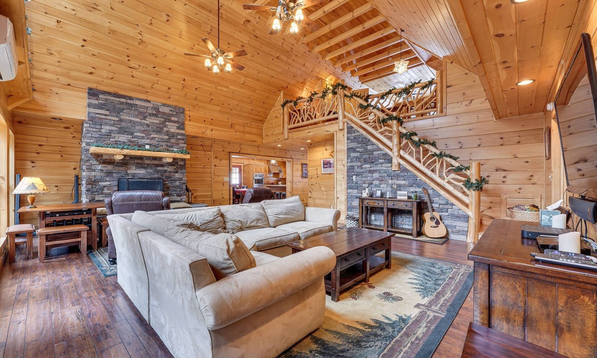 Town of Webb Cabin | Hot Tub & Dock: Waterfront Cabin in Old Forge!