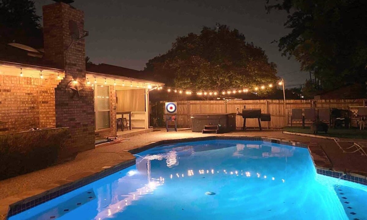 North Richland Hills House | Hot Tub, Game Room, Swimming Pool, King Bed!