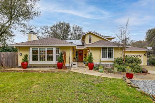 Auburn House | Hot Tub & Huge Patio: Home 5 Mi to Old Town Auburn