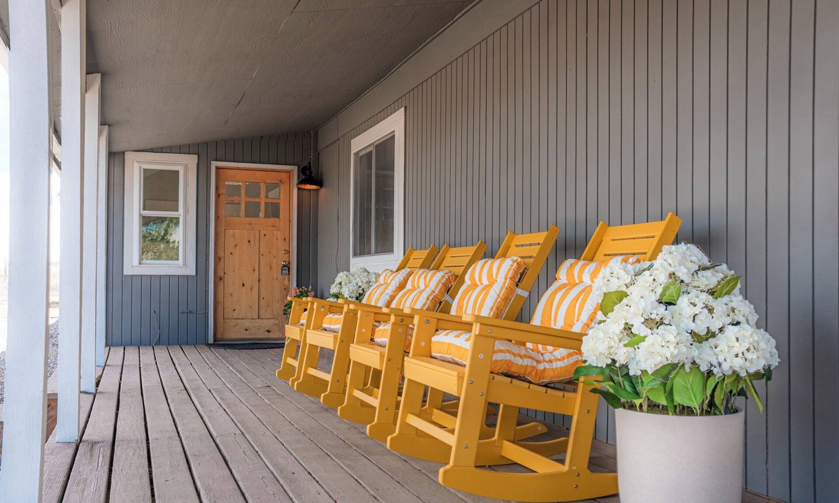 Calhan House | Hot Tub/King Beds/Beach Volleyball/Mountain Views/Private Retreat