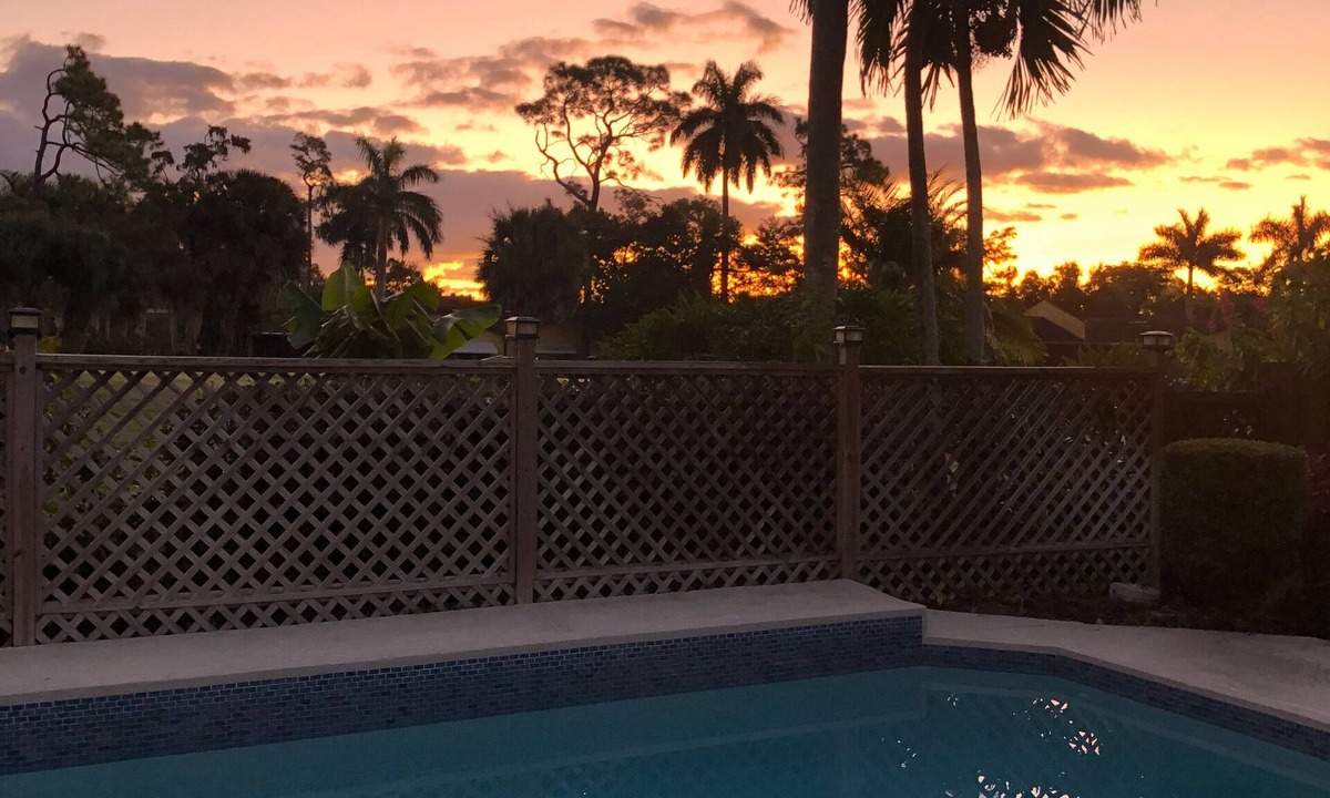 Big Cypress Golf and Country Club House | Hot tub/Pool over looking Golf course minutes To seagate and clam pass Beach