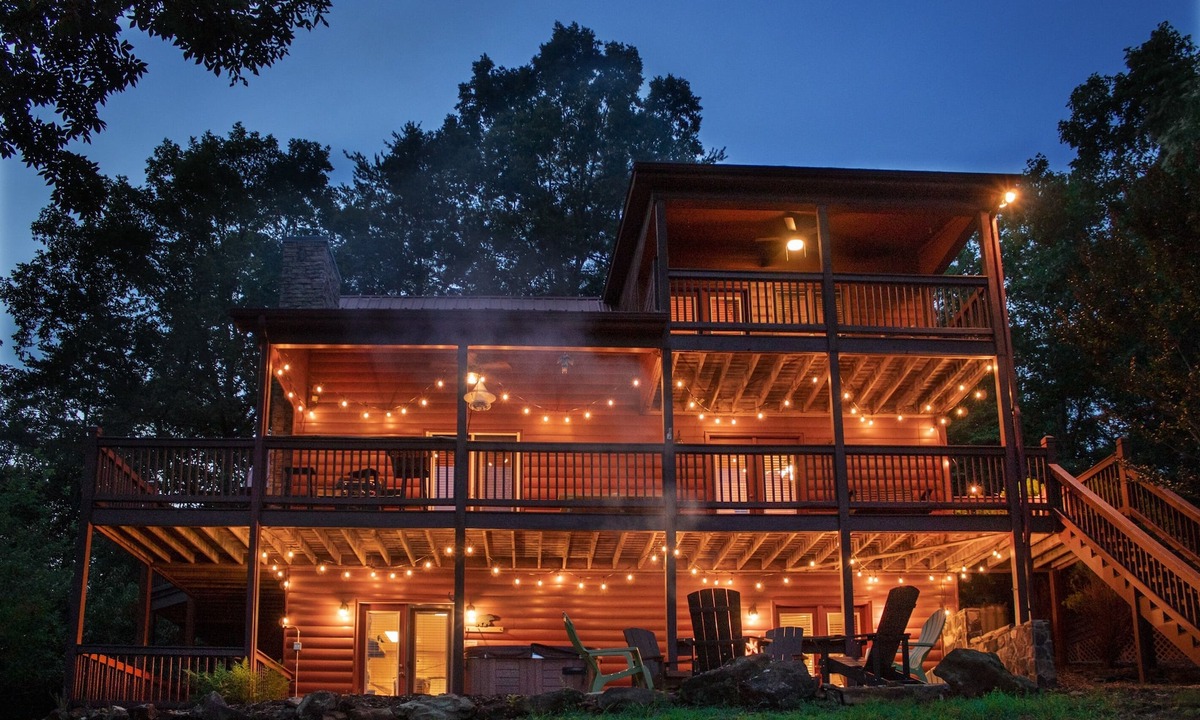 Morganton Cabin | Hot Tub | Pool Table | Pets | Scav. Hunt | Views