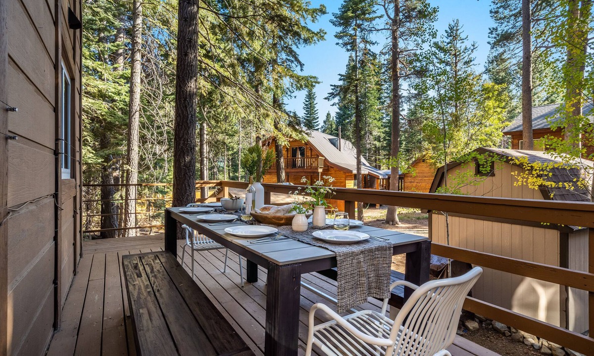 Tahoma Cabin | Hot Tub, Sauna, Game Room | Modern 5BDR Family Cabin | Homewood by AvantStay