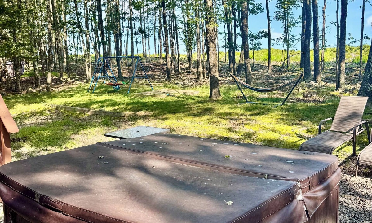 Albrightsville House | Hot tub, Sauna,Views,Grill,Fire Pit, Ping Pong, Pool Table, Arcade!
