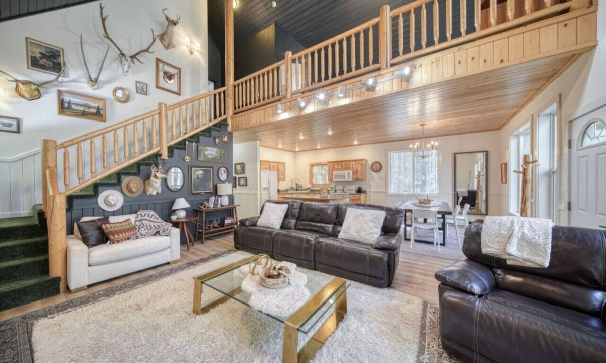 Island Park Cabin | Hot Tub|Trailer Parking|Grill