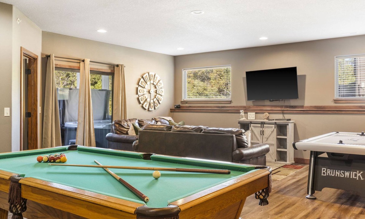 Hollister House | Hot Tub, Zero entry outdoor pool, Pool & Airhockey