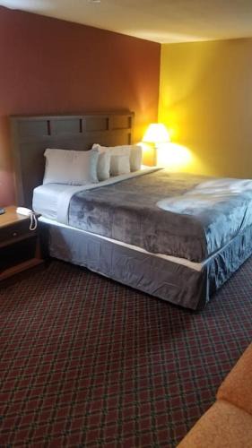 Stillwater Apartment | Hotel 2 Queen Beds Hotel Room 212 Booking