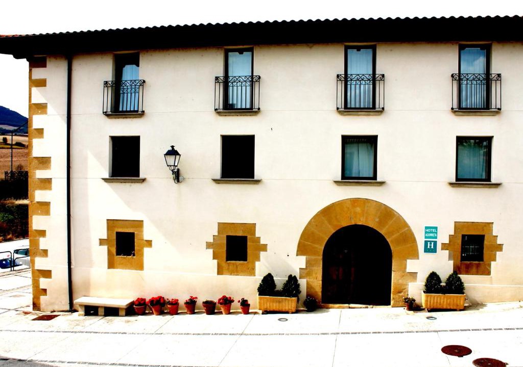 Salinas de Pamplona Hotel | Hotel Agorreta