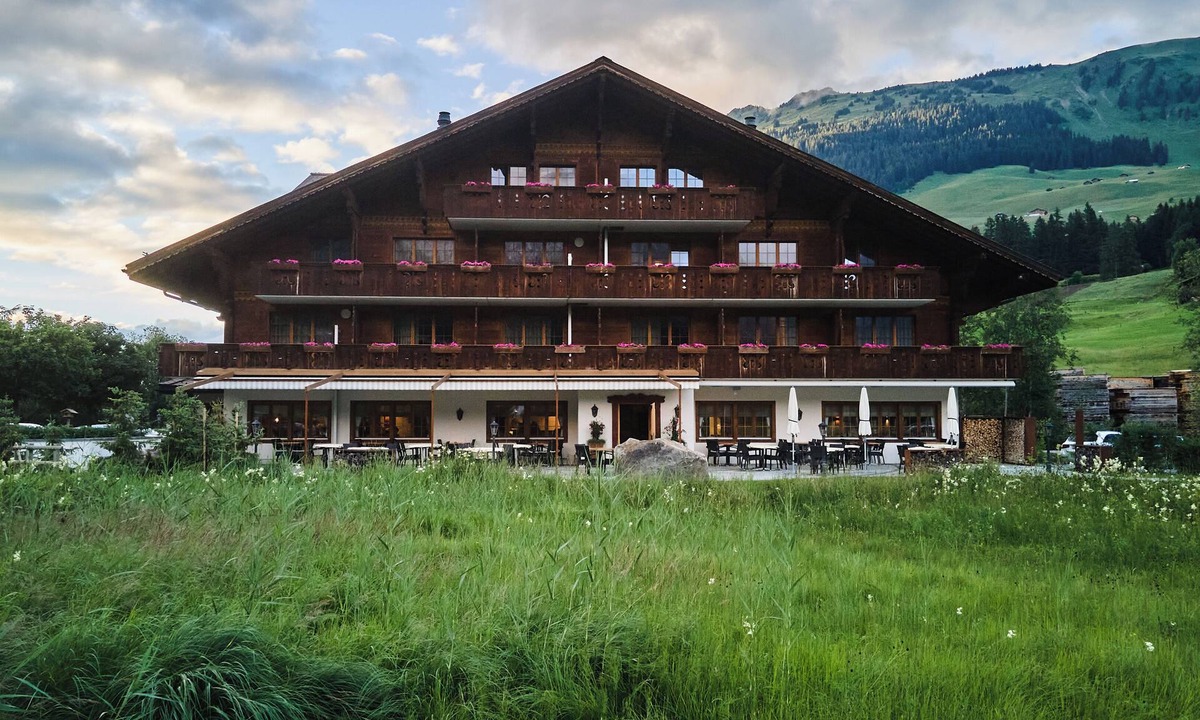 Lauenen Hotel | Hotel Alpenland