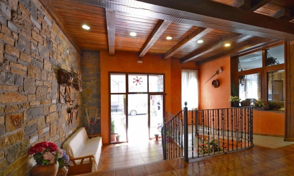 Ainsa-Sobrarbe Hotel | Hotel Apolo