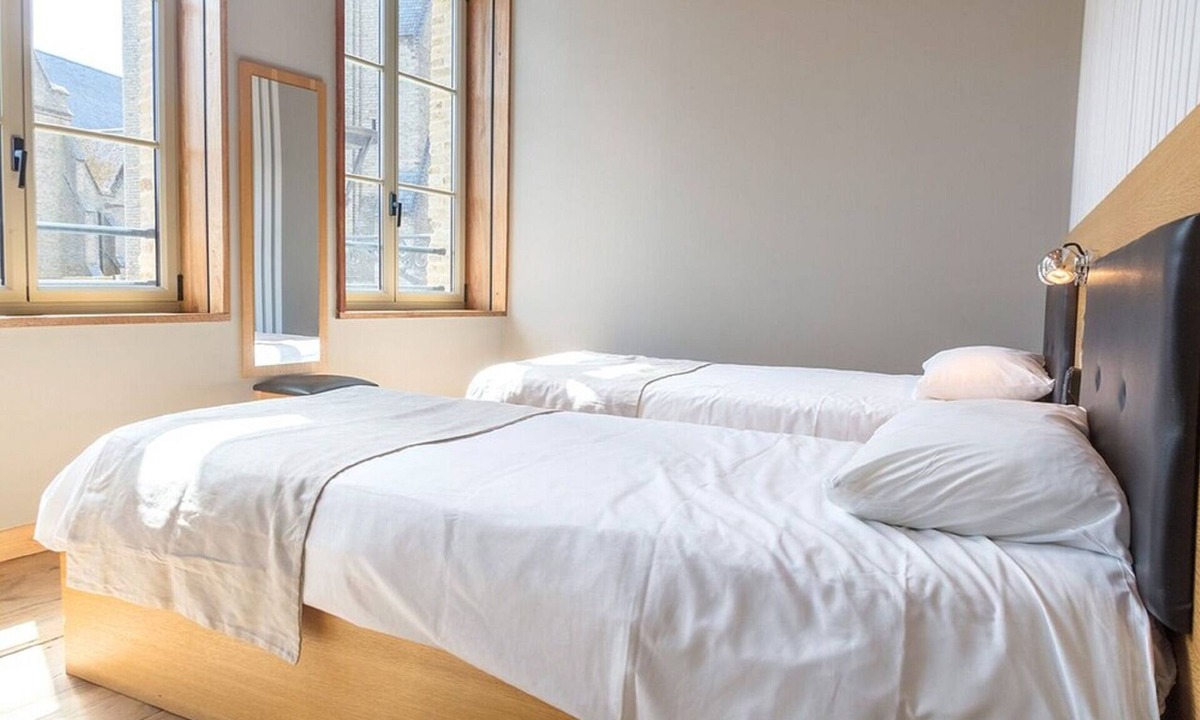 Bergues Hotel | Hotel Au Tonnelier