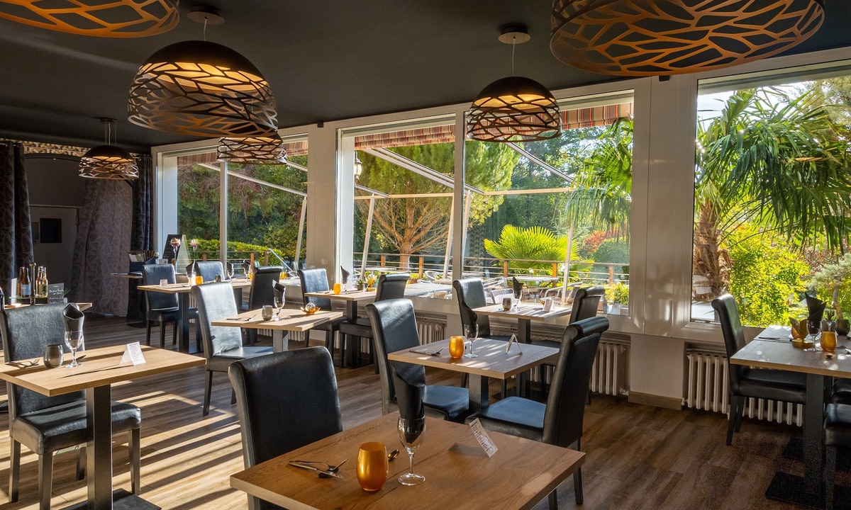 Onet-le-Chateau Hotel | Hotel Aux Berges de l'Aveyron