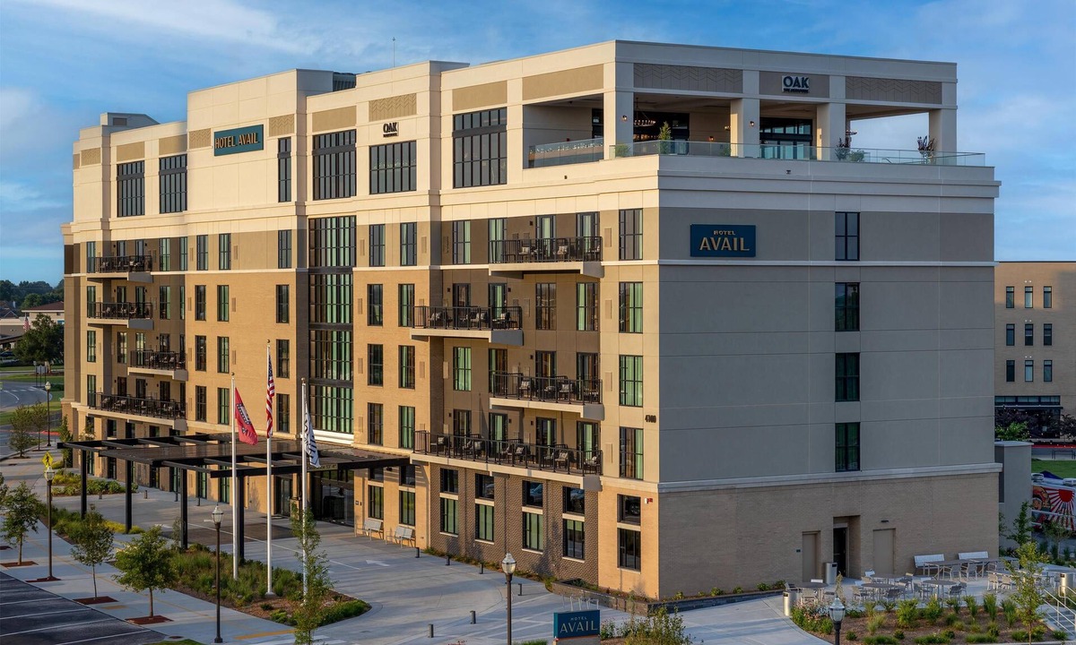 Rogers Hotel | Hotel Avail Rogers, Tapestry Collection By Hilton