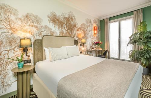 Saint-Vincent-de-Paul Hotel | Hotel Avalon - Paris Gare du Nord