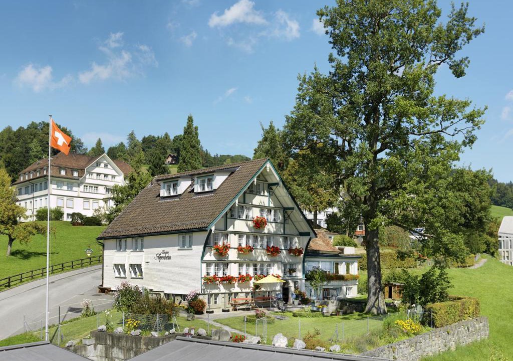 Teufen Bed & Breakfast | Hotel B&BAlpenheim
