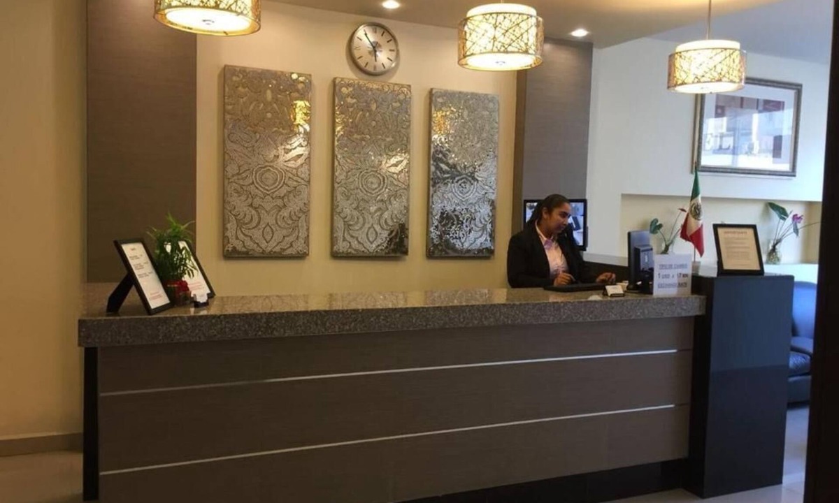 Avenida Revolucion Hotel | HOTEL BAJA