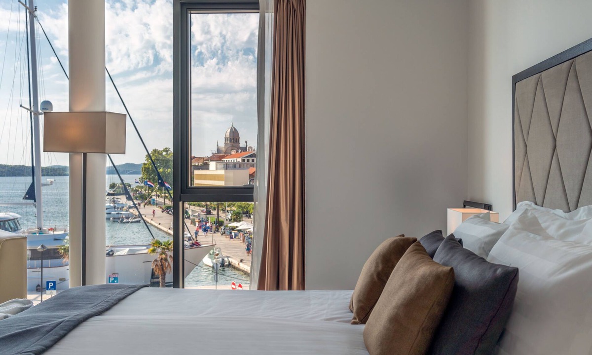 Plisac Hotel | Hotel Bellevue - Superior City Hotel