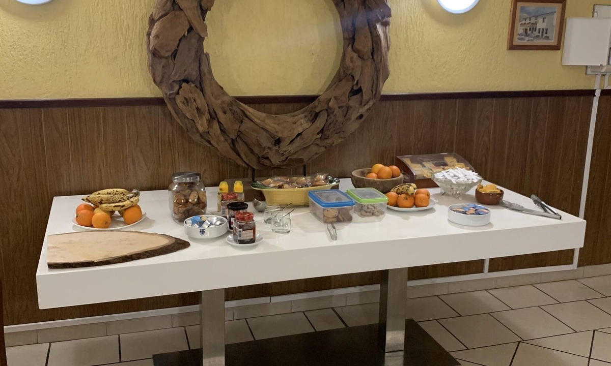 Geilles Hotel | Hotel bon accueil