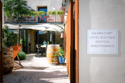 Cervera Hotel | Hotel Boutique CaLagneta - Art i Vi