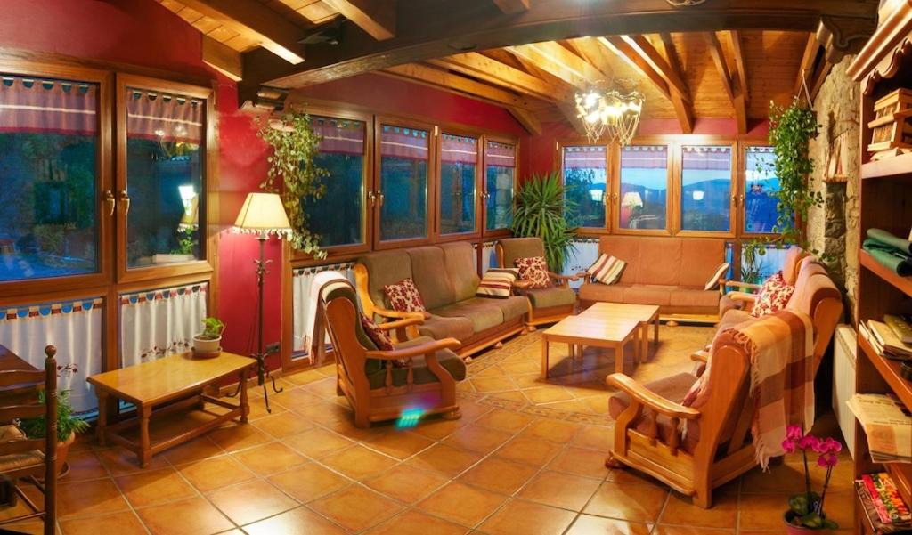Montanuy Hotel | Hotel Ca de Graus
