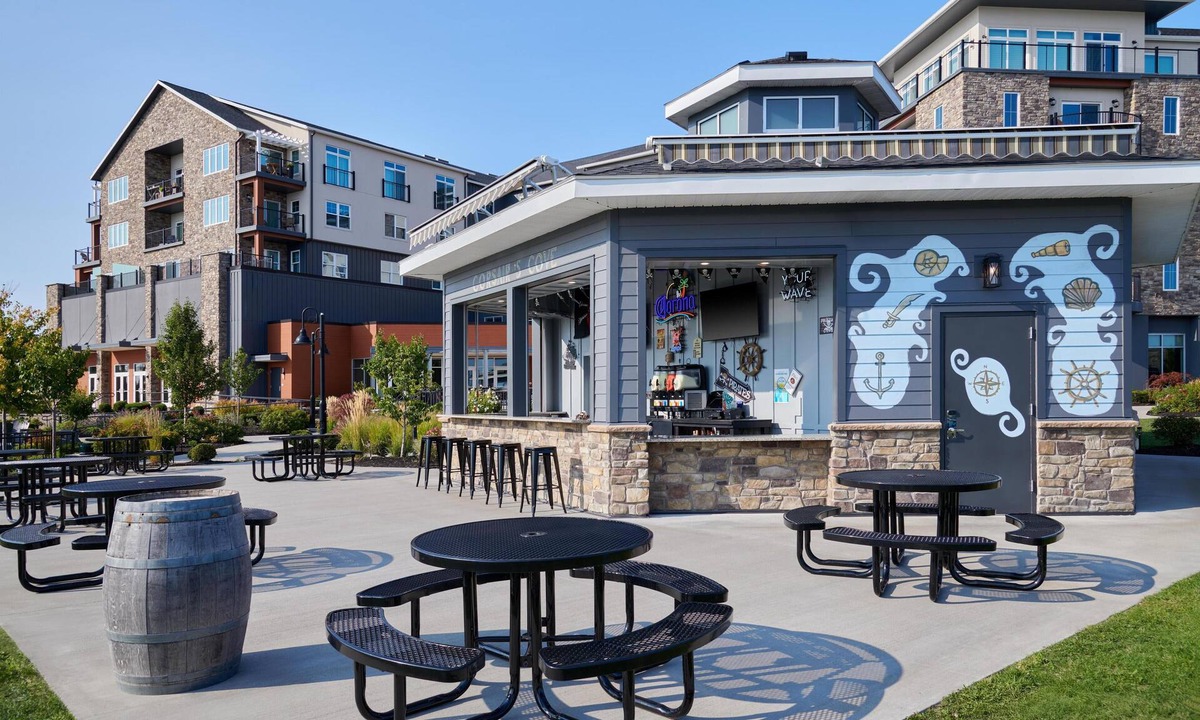 Canandaigua Hotel | Hotel Canandaigua, Tapestry Collection by Hilton