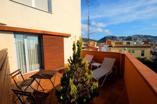 Roses Town Center Hotel | Hotel Carmen