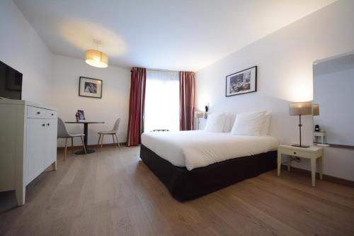 Chatou Hotel | Hotel Cerise Chatou