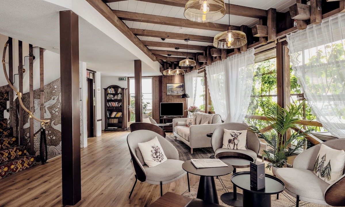 Unterseen Hotel | Hotel Chalet Swiss
