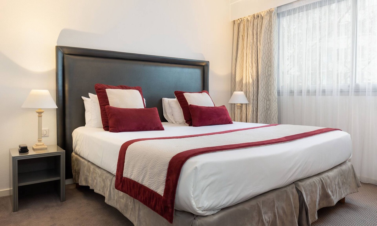 2nd Arrondissement Hotel | Hotel Charlemagne