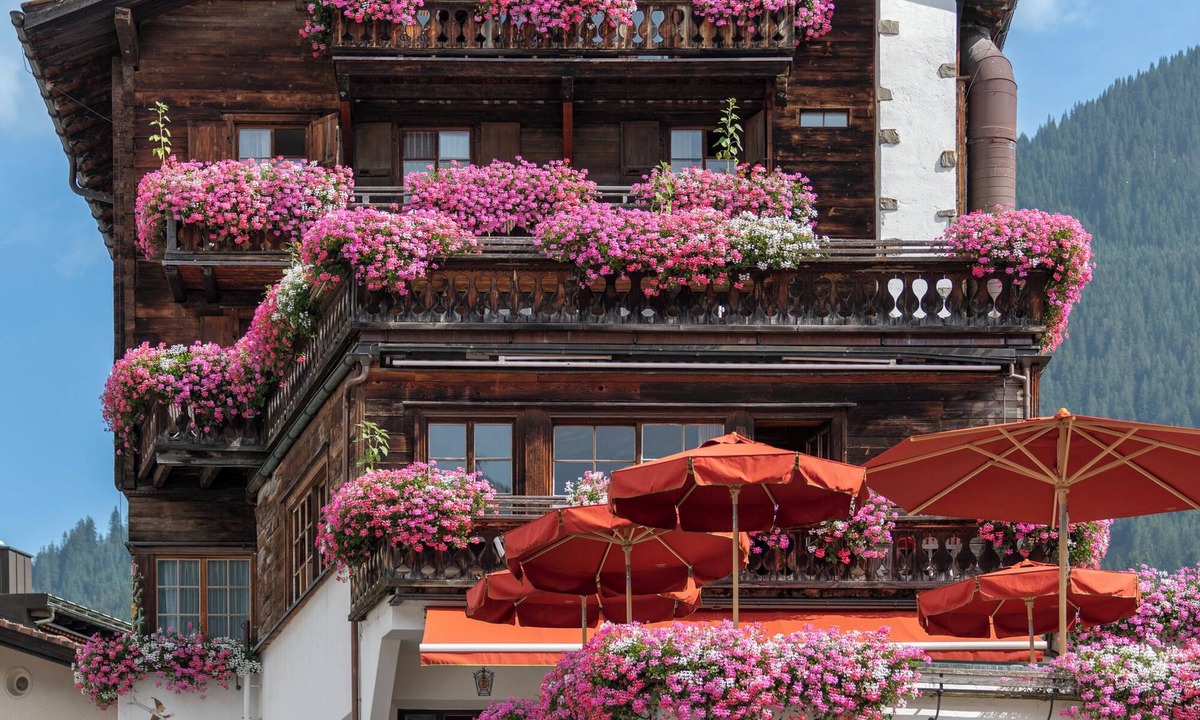 Klosters Platz Hotel | Hotel Chesa Grischuna