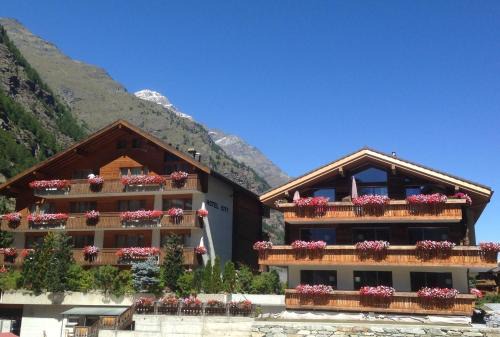 Taesch Hotel | Hotel City