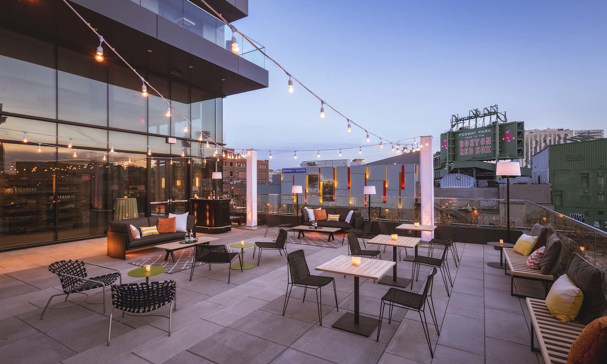 Fenway–Kenmore Hotel | Hotel Commonwealth