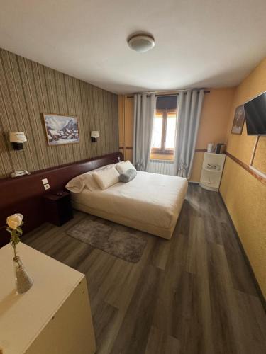 Pas de la Casa Hotel | Hotel Copacabana
